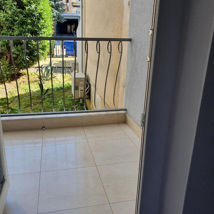 Apartments Legend روفينج المظهر الخارجي الصورة