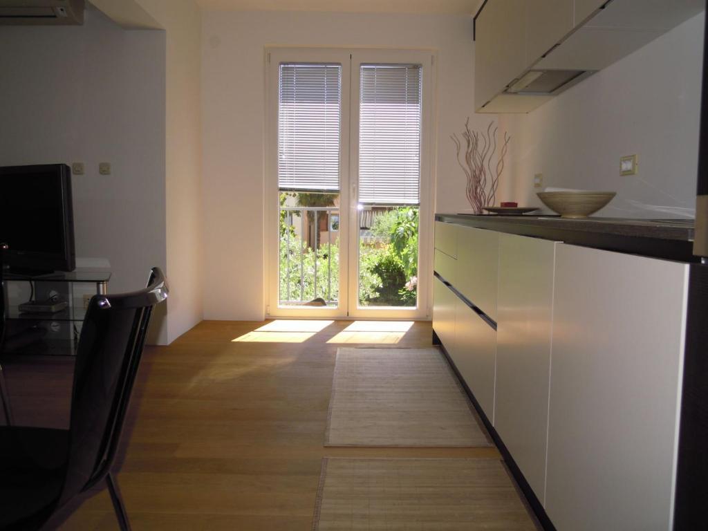 Apartments Legend روفينج الغرفة الصورة