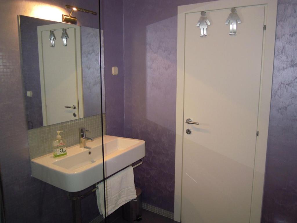 Apartments Legend روفينج الغرفة الصورة